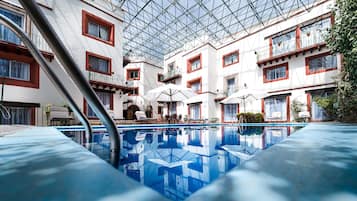 Outdoor pool, pool umbrellas