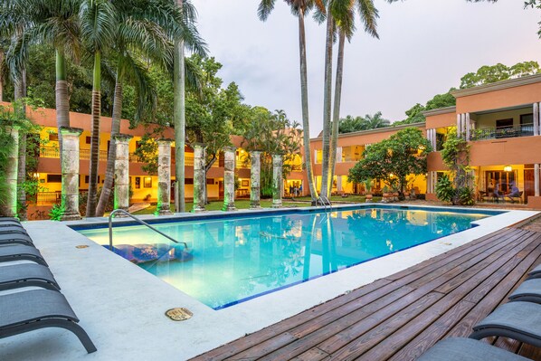 Outdoor pool, sun loungers