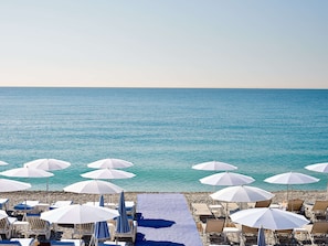 Private beach, beach towels