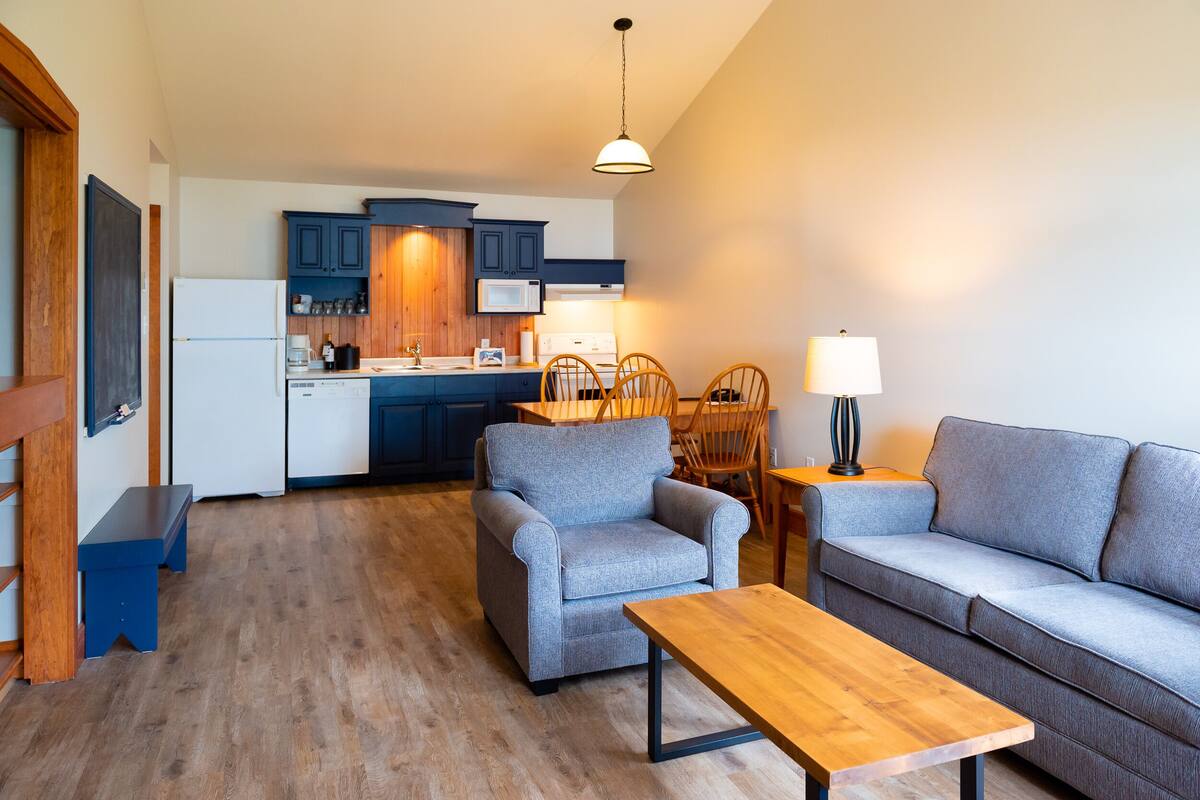 cottage | living area | tv