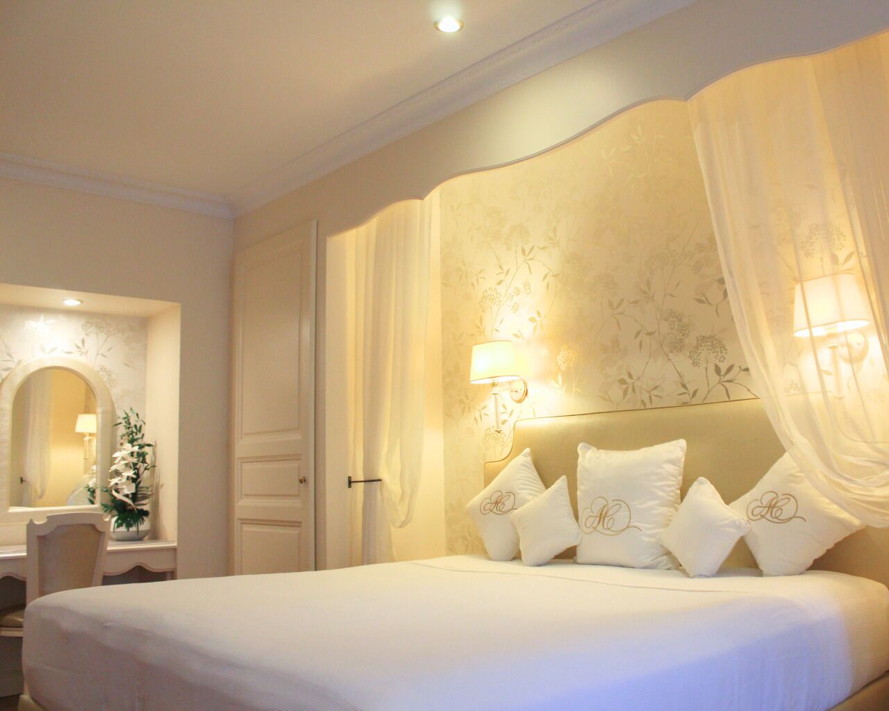 Junior Suite | Premium bedding, minibar, in-room safe, desk