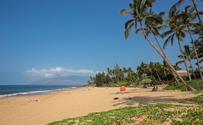 Plage à proximité, sable blanc