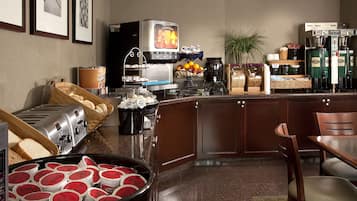 Café da manhã continental grátis todos os dias