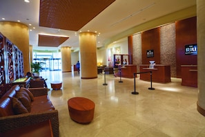 Sala de estar en el lobby