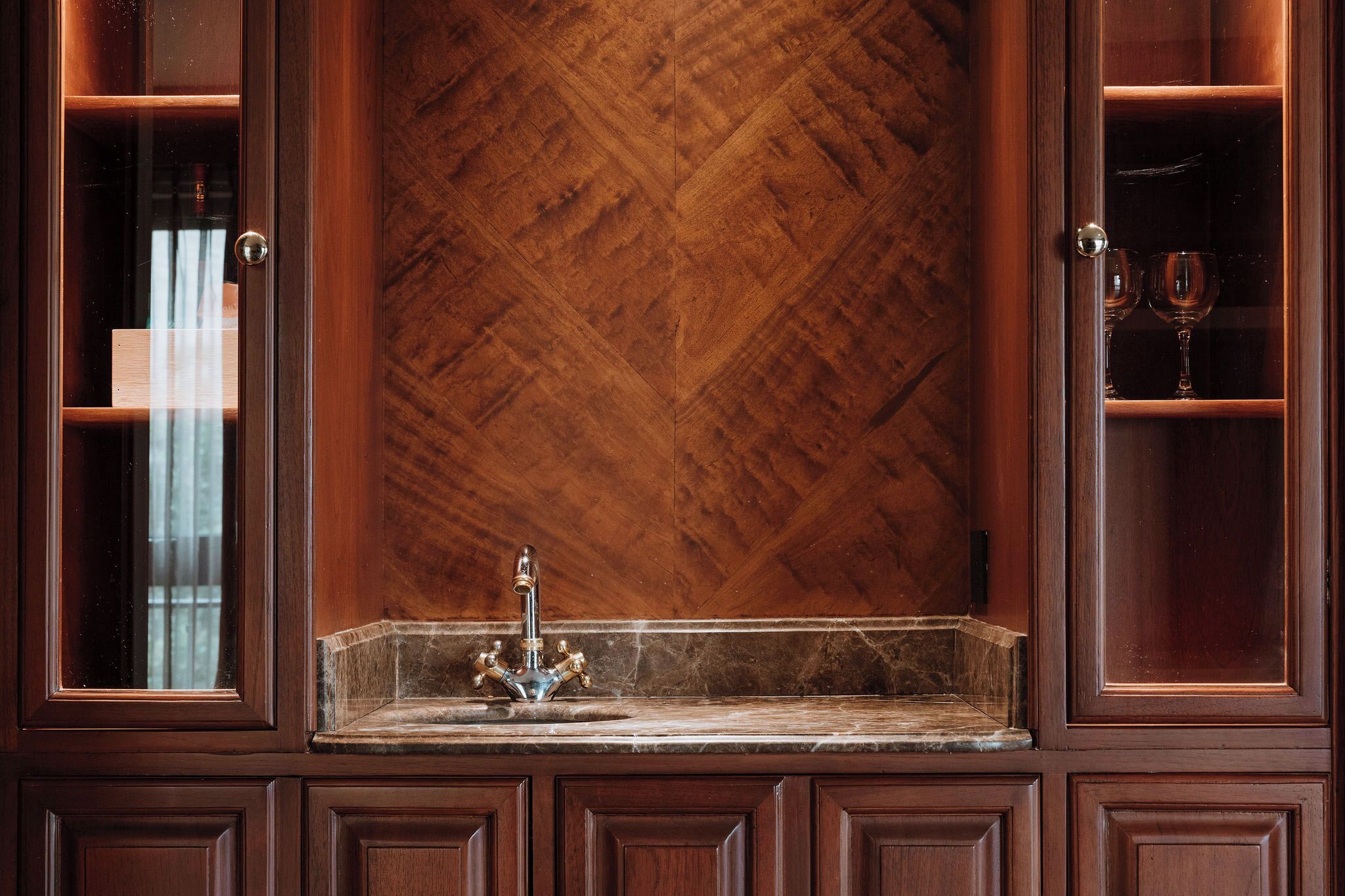 executive suite | living area