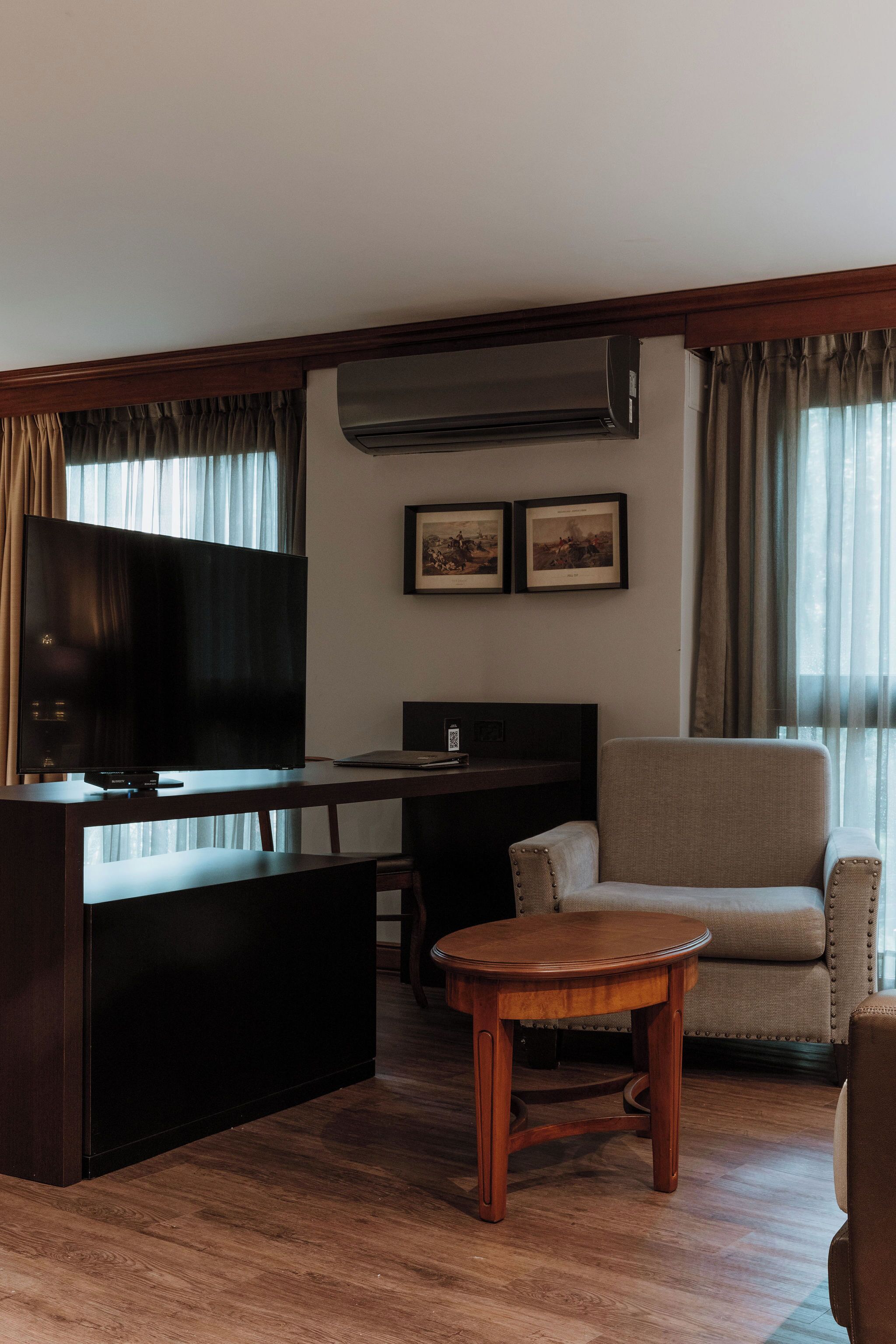 junior suite, 1 king bed | 1 bedroom, egyptian cotton sheets, premium bedding, select comfort beds