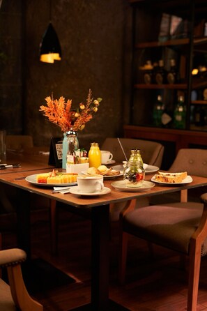 Desayuno buffet incluido todos los días 