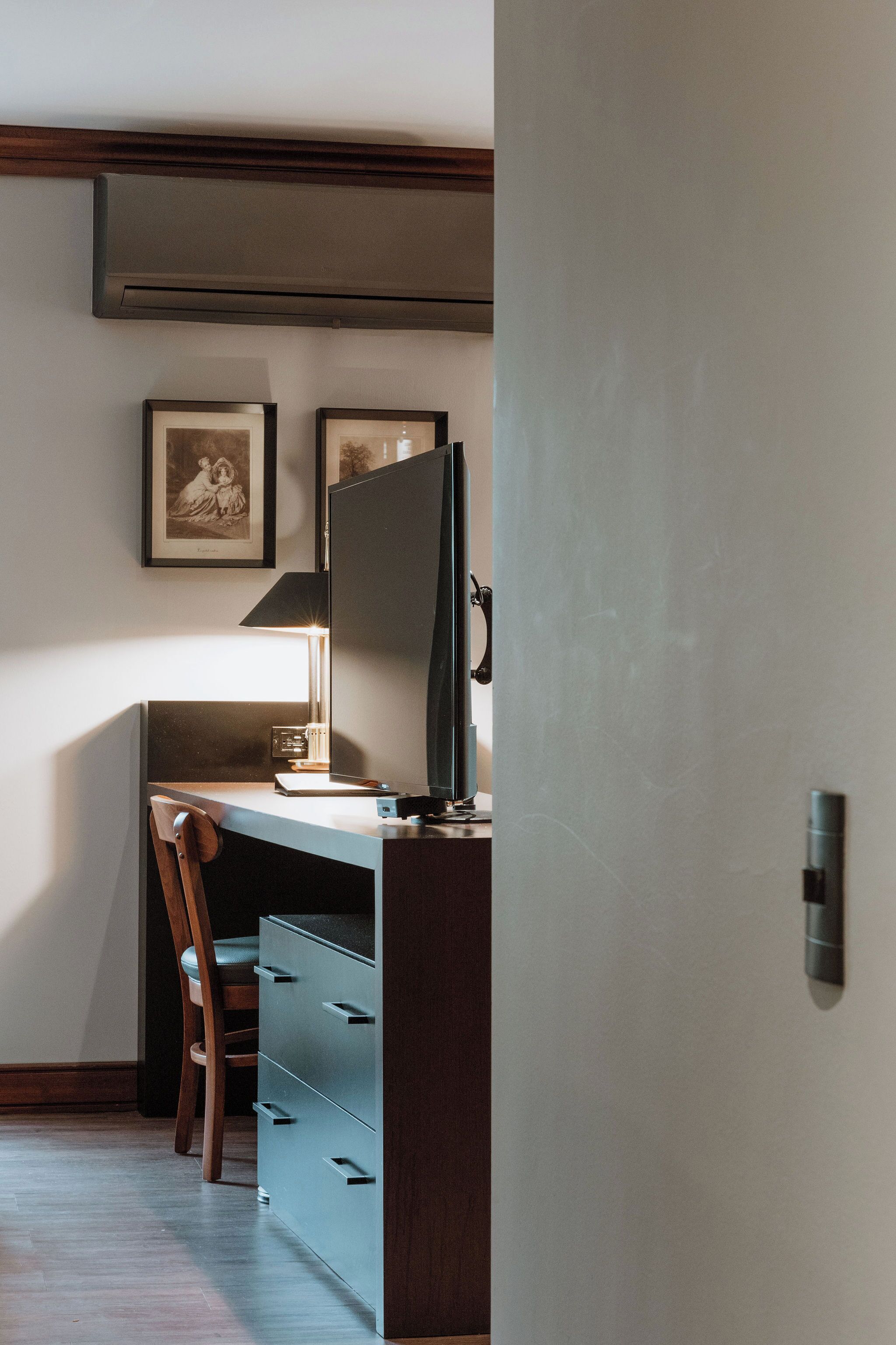 junior suite | 1 bedroom, egyptian cotton sheets, premium bedding, select comfort beds