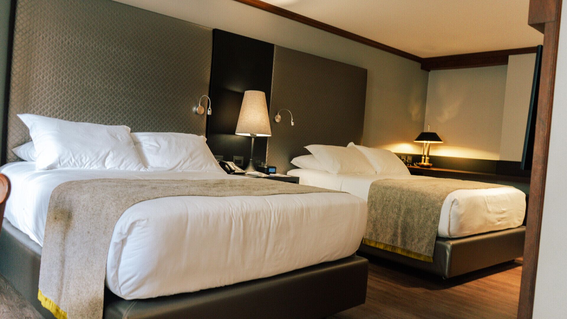 1 bedroom, Egyptian cotton sheets, premium bedding, Select Comfort beds