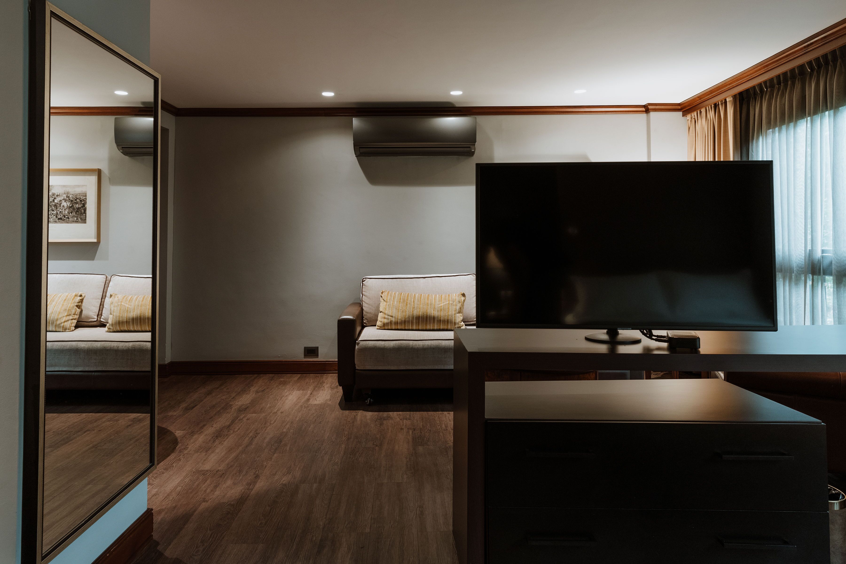 premium room, 1 king bed | 1 bedroom, egyptian cotton sheets, premium bedding, select comfort beds