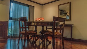 Grand Suite | Living area