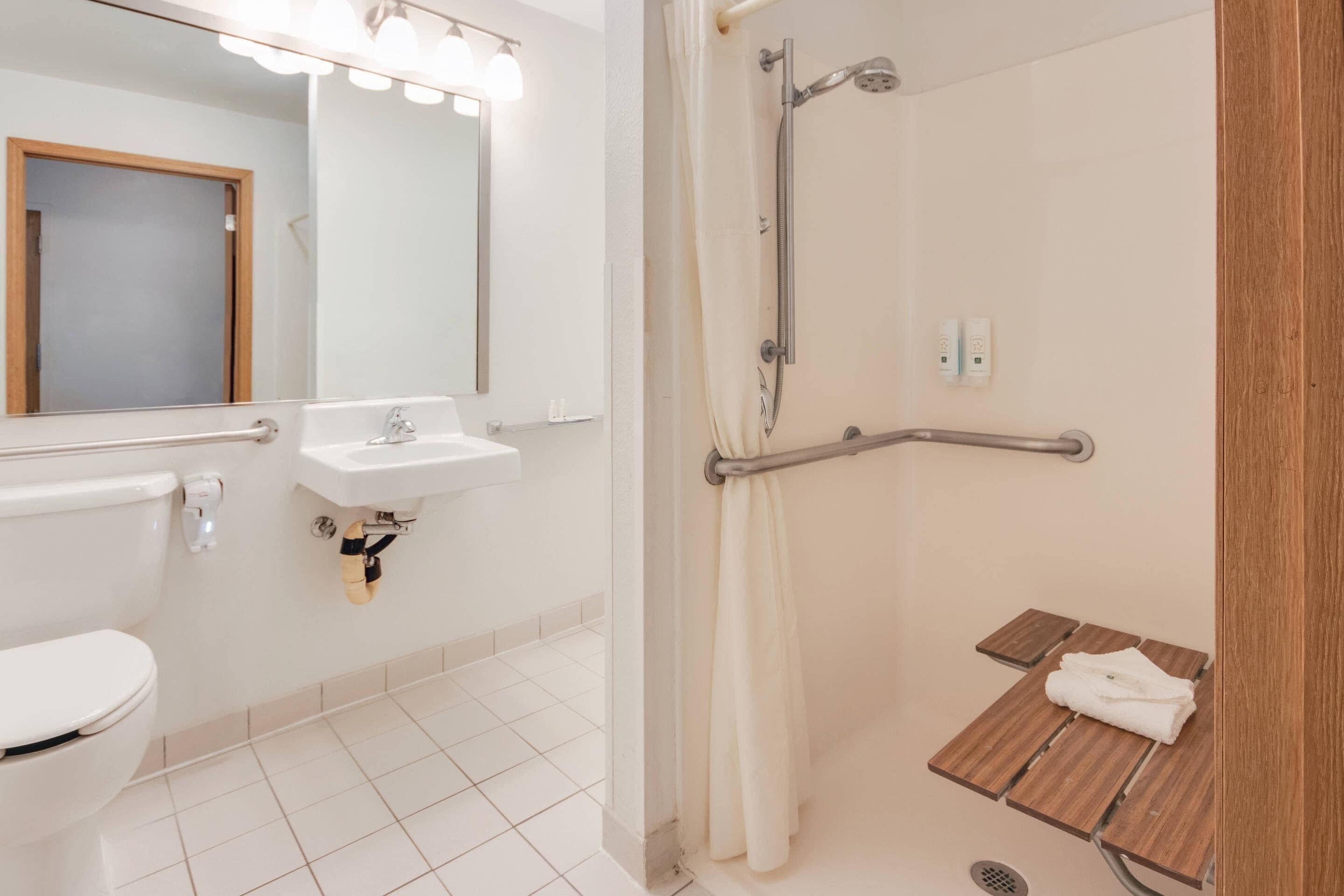 room, 1 queen bed, accessible, non smoking | desk, blackout curtains, iron/ironing board, bed sheets