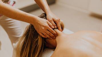 جلسات تدليك الأنسجة العميقة، معالجات لتقشير البشرة، جلسات للعناية بالوجه