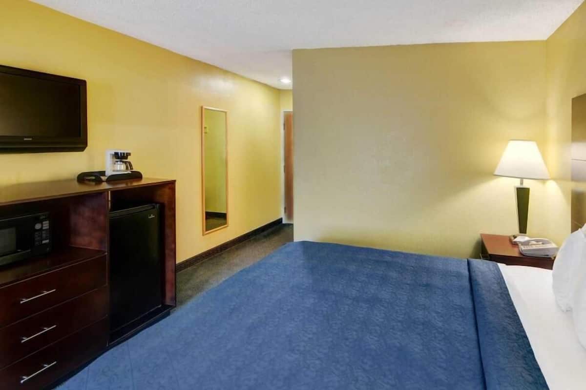 In-room safe, desk, blackout drapes, iron/ironing board