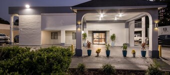 Days Inn by Wyndham Goose Creek