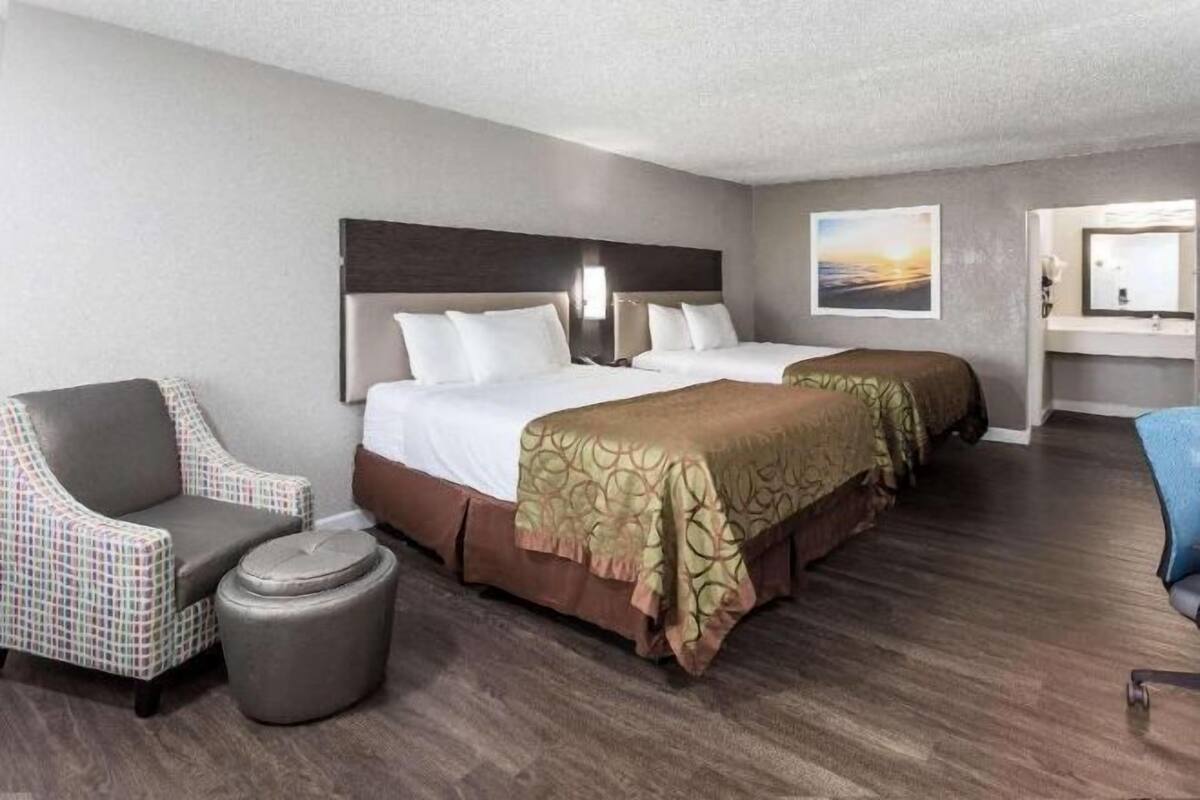 Skrivbord, gratis barnsängar, extrasängar och gratis wi-fi