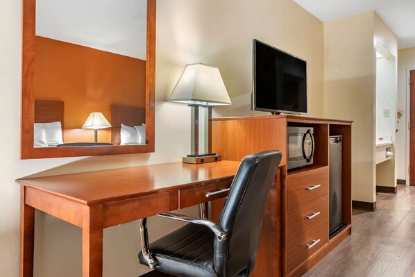 Standard Double Room, 2 Double Beds, Non Smoking | Iron/ironing board, free WiFi, bed sheets