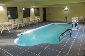 Piscine intérieure