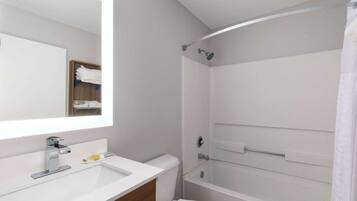 ヘアドライヤー、タオル