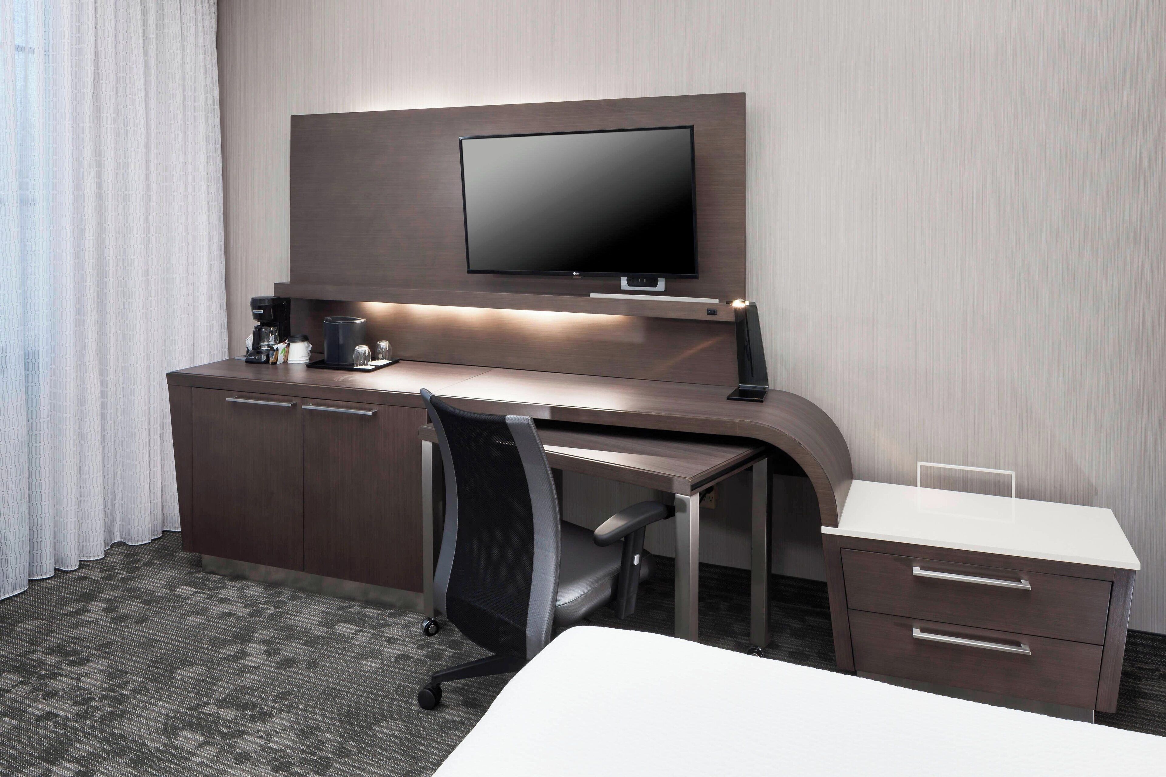 1 bedroom, in-room safe, desk, laptop workspace