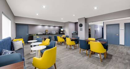 Quality Inn & Suites Artesia