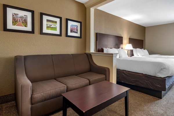 Suite, Multiple Beds, Non Smoking | Premium bedding, iron/ironing board, free cribs/infant beds
