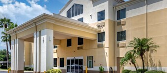 Comfort Inn & Suites DeLand - near University