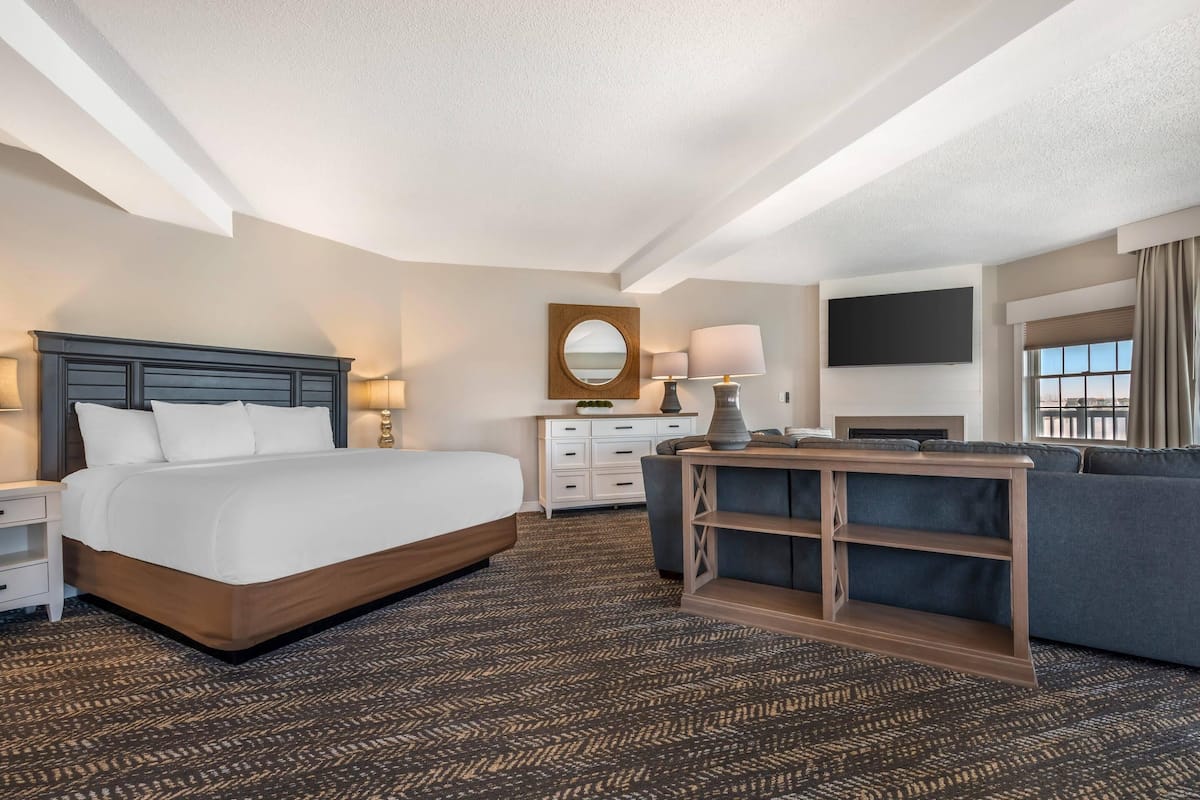 Standaard kamer | Luxe beddengoed, pillowtop-bedden, een kluis op de kamer