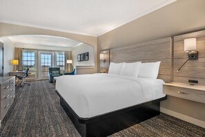 Hochwertige Bettwaren, Pillowtop-Betten, Zimmersafe