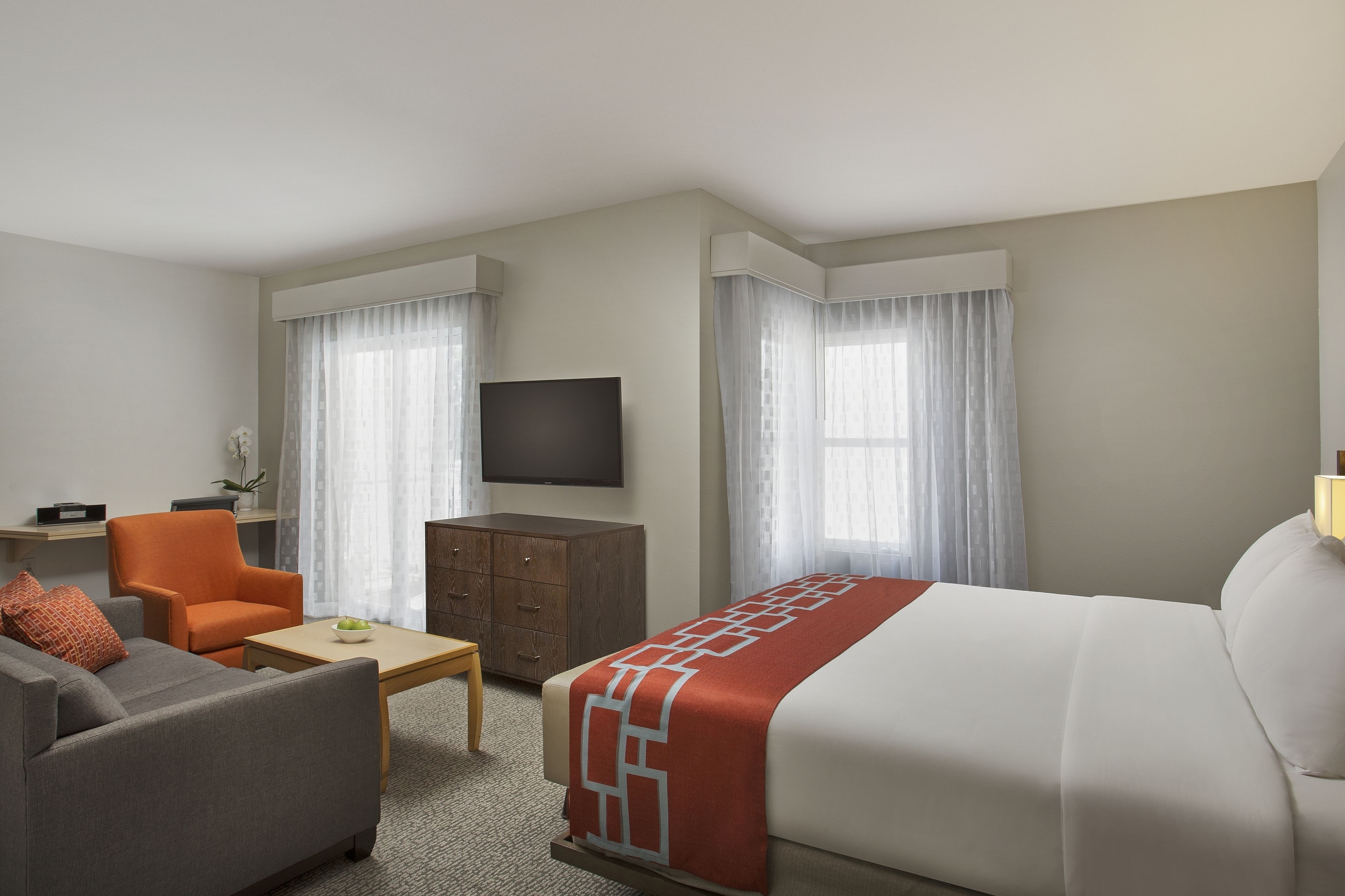 studio suite | in-room safe, desk, blackout curtains, iron/ironing board