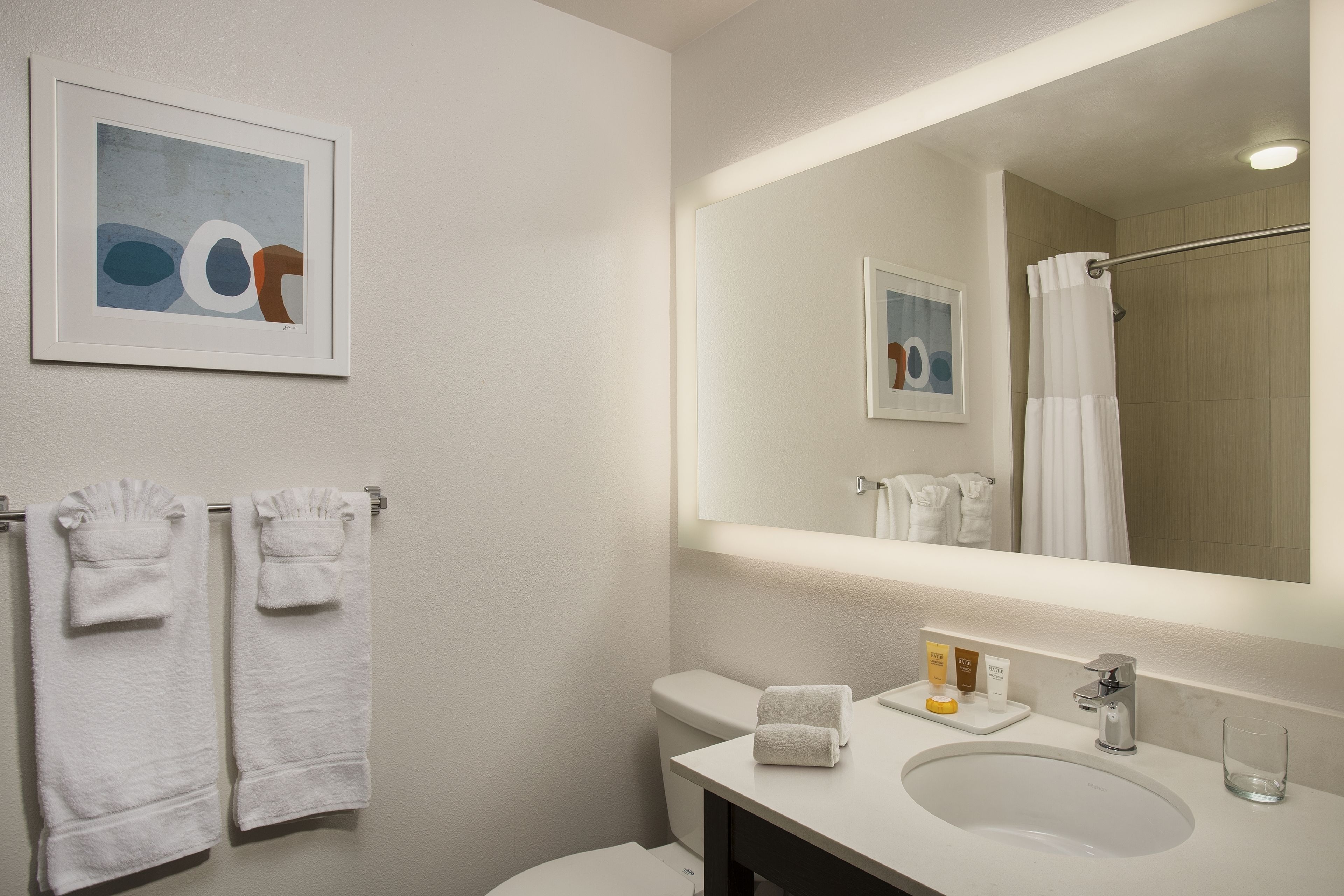 studio suite | bathroom | free toiletries, hair dryer, dressing gowns, slippers