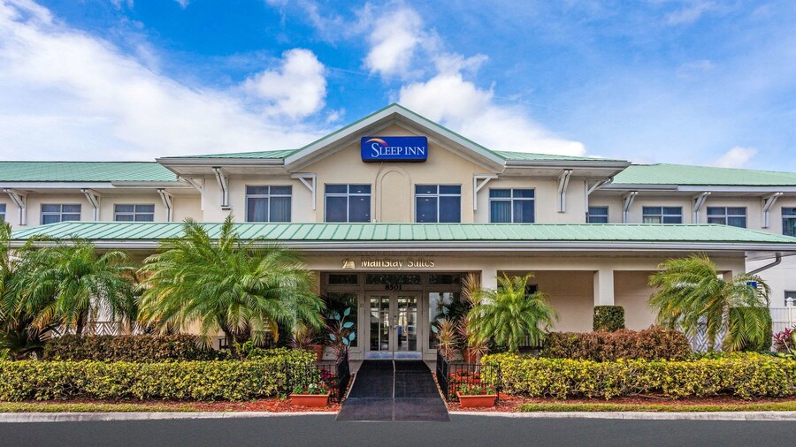 Mainstay Suites at PGA Village