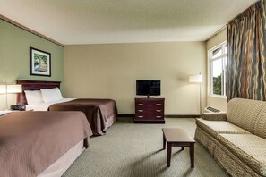 Suite, 2 Katil Ratu (Queen), Non Smoking | Meja, ruang kerja komputer riba, seterika/papan seterika, Wi-fi percuma 