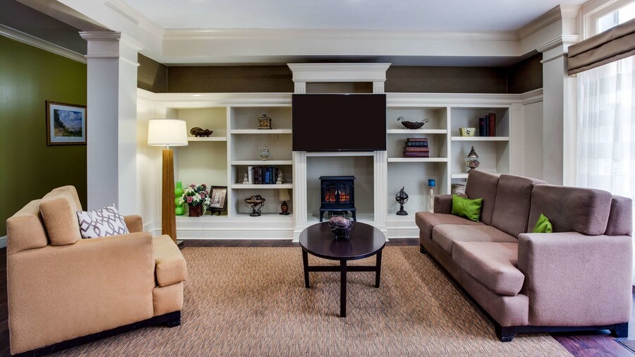 Mainstay Suites at PGA Village