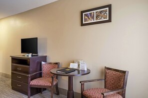 2 Queen Beds, Non Smoking | Desk, iron/ironing board, free WiFi, bed sheets - Quality Inn I-70 Near Kansas Speedway (Kansas City)