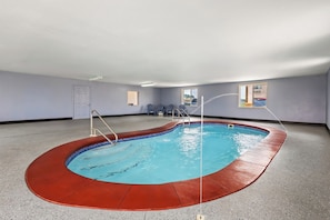 Piscine intérieure
