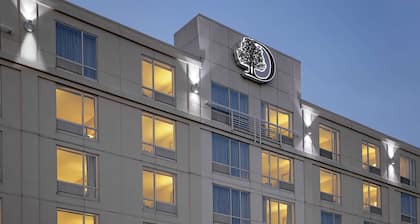 DoubleTree by Hilton Hotel Boston Bayside