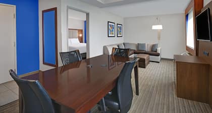 Holiday Inn Express Adrian by IHG