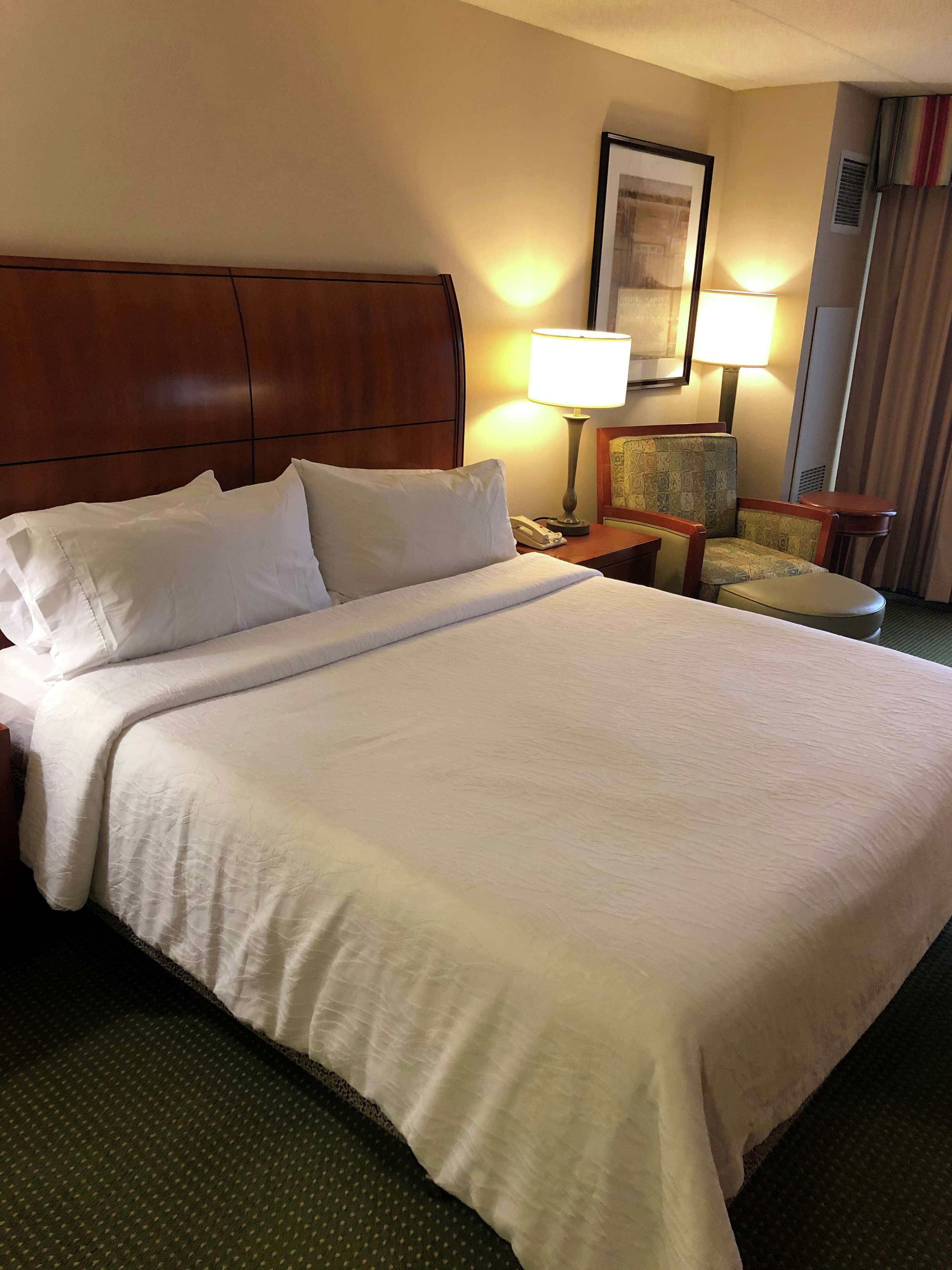 king bed | 1 bedroom, premium bedding, in-room safe, desk