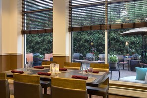 Breakfast and dinner served - Hilton Garden Inn Saratoga Springs (Saratoga Springs)