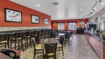 Gratis komplett frukost varje dag