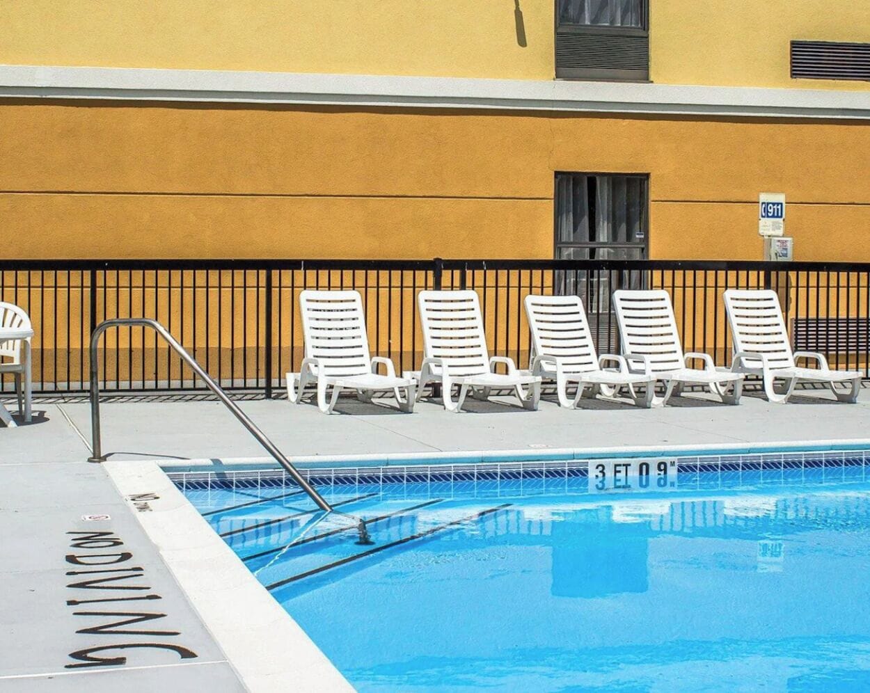 Alberca al aire libre por temporada 