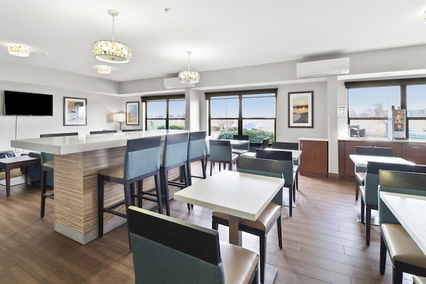 Free buffet breakfast