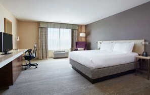 Premium bedding, in-room safe, desk, laptop workspace - Hilton Garden Inn San Francisco Arpt North (South San Francisco)