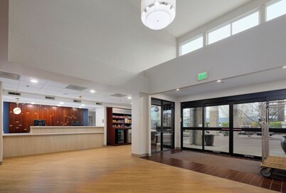 Comfort Suites Springfield-Eugene