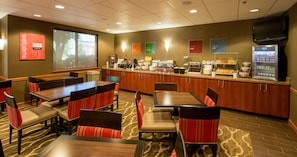 Bao gồm bữa sáng buffet hàng ngày