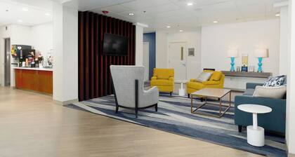Comfort Suites Springfield-Eugene