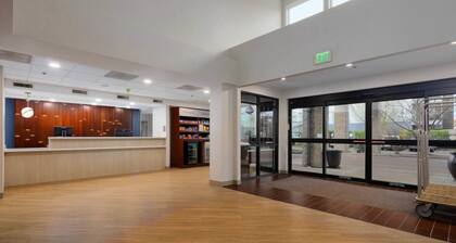 Comfort Suites Springfield-Eugene