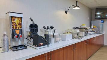 Free daily buffet breakfast