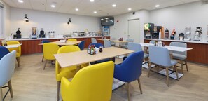 包每日自助早餐